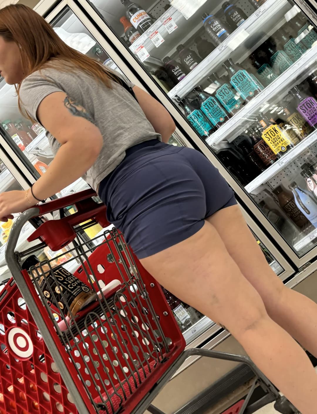 Nice booty in shorts