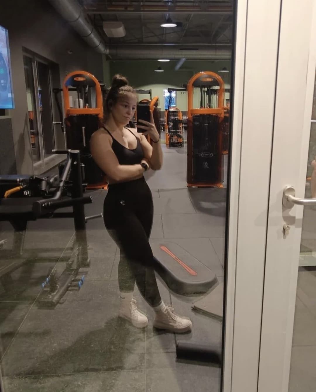 Snowbunny craving cock (name reveal at 40 likes)