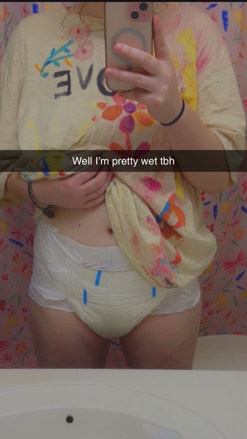 Click to view full size Hot amateur brunette shows her diapers on Snapchat