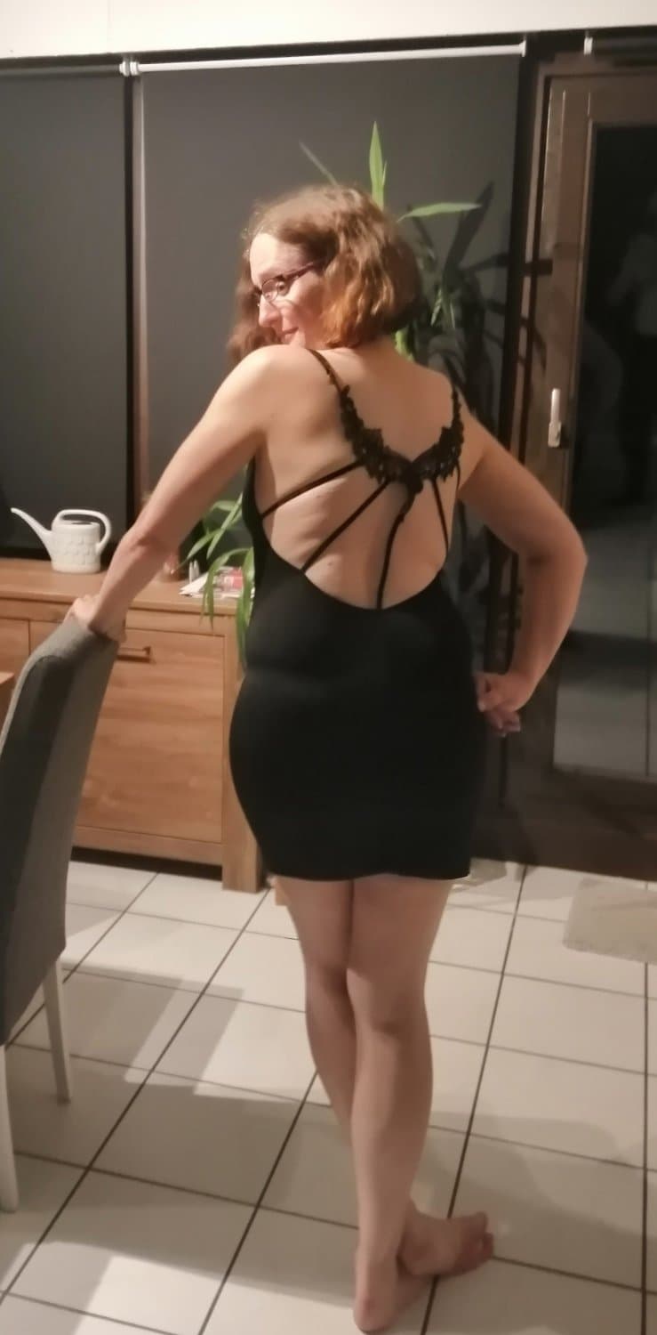 Nicole Kaiser from Bielefeld Germany born on 5 Oct. 77 Cumslut Born as Nicole Sundermann Part 2 of 3