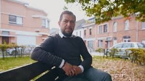 Sint Niklaas, Belgjikë. Imer Kajtazi. Shikoni çfarë vajze të bukur ka me shtatë persona njëherësh.
V