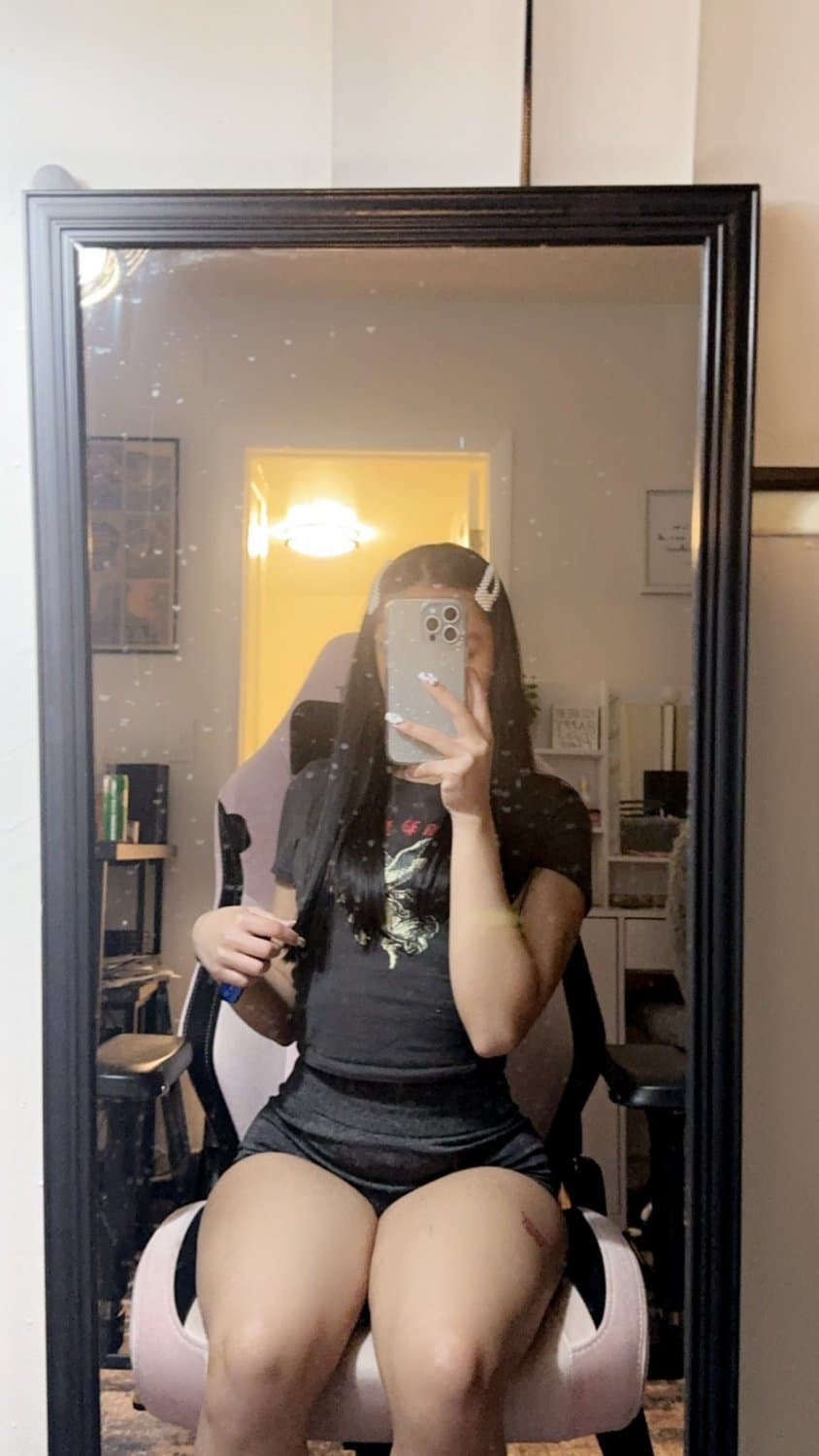 Click to view full size Sexy petite ABG teen Cece