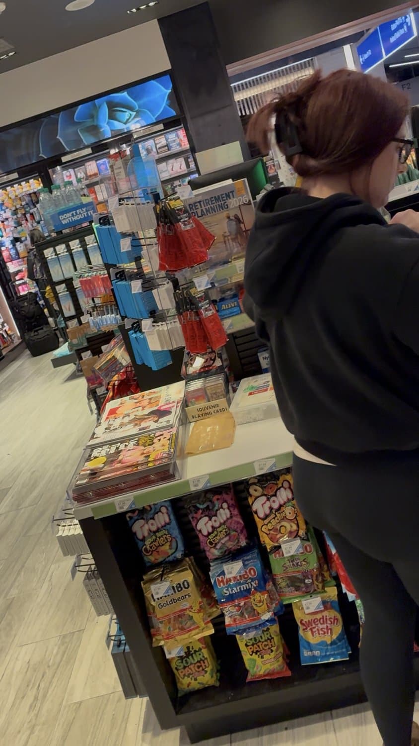 PAWG black leggings side profile + Bonus