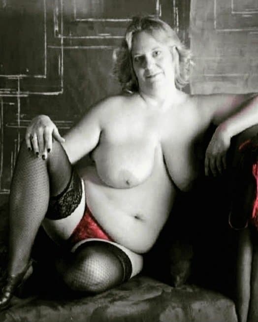 Nude chubby spot colored