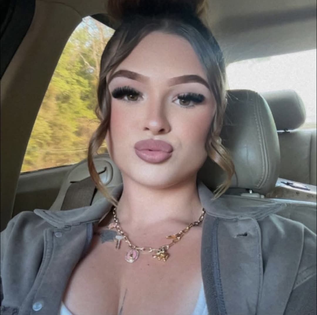 White bop made for sniffing black thug ass