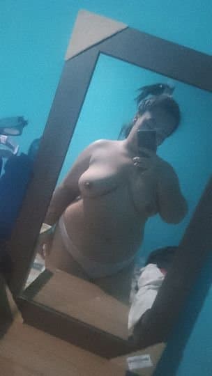 Gordinha teve o nude vazado pelo amante