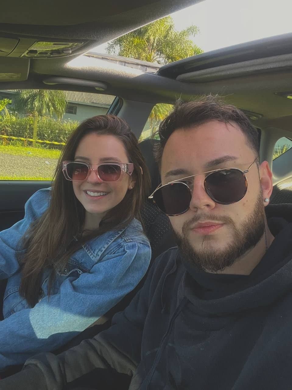 essa putinha tem o melhor gemido desse site