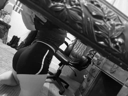 25yo Kenna creaming on cock