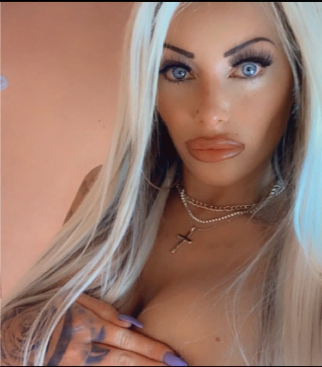 Click to view full size Geordie Chav Milf Slut Big Tits Pawg Goddess UK British Cumslut