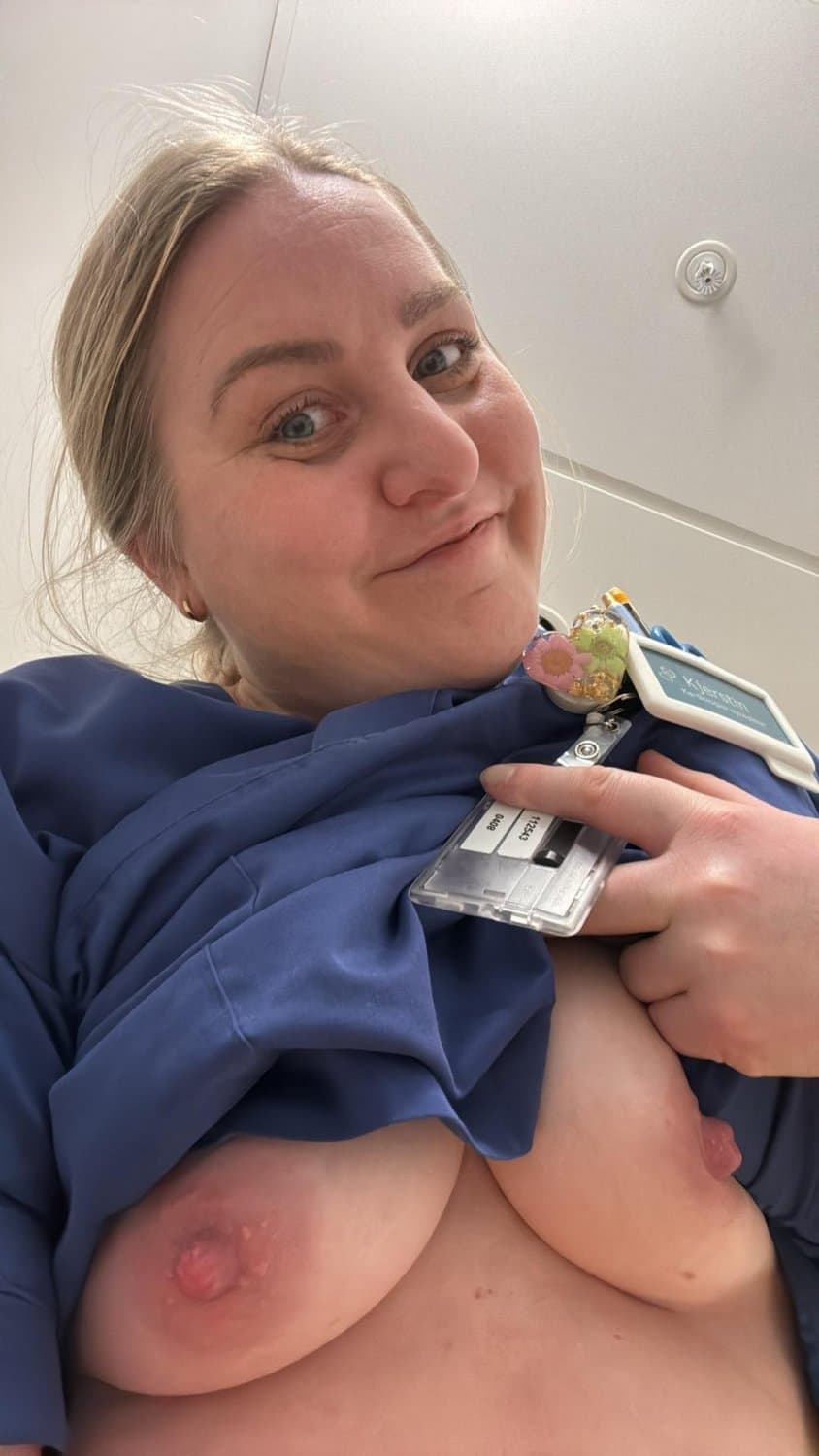 Norwegian nurse flashing at work