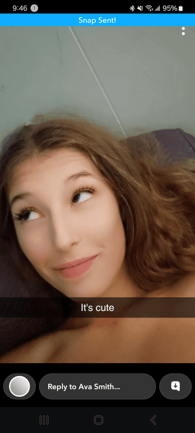 College brat shows off her slutty body Snapchat