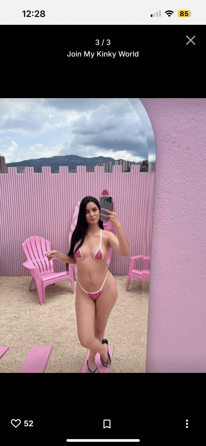 Cleo latina sexy feet in live