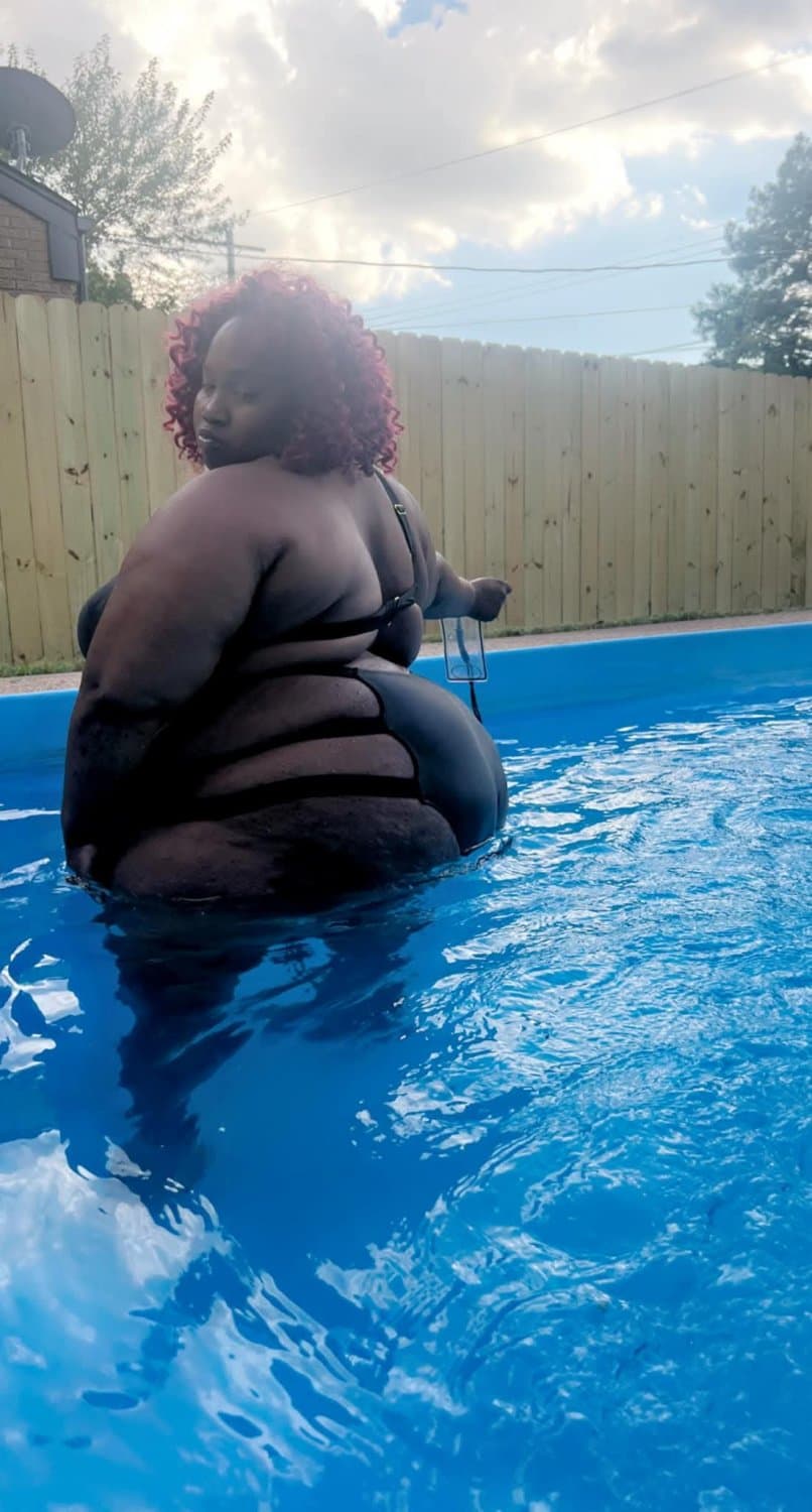 SSBBW EBONY HUGE OLE BIG ASS BOOTY