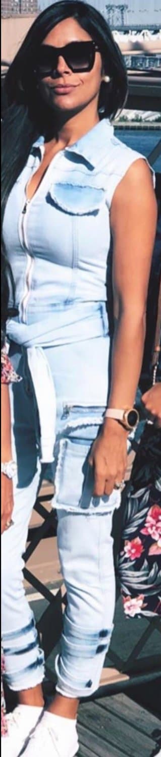 Click to view full size Fuck my wife hard anyone like to fuck my Indian desi nri wife Raj dm