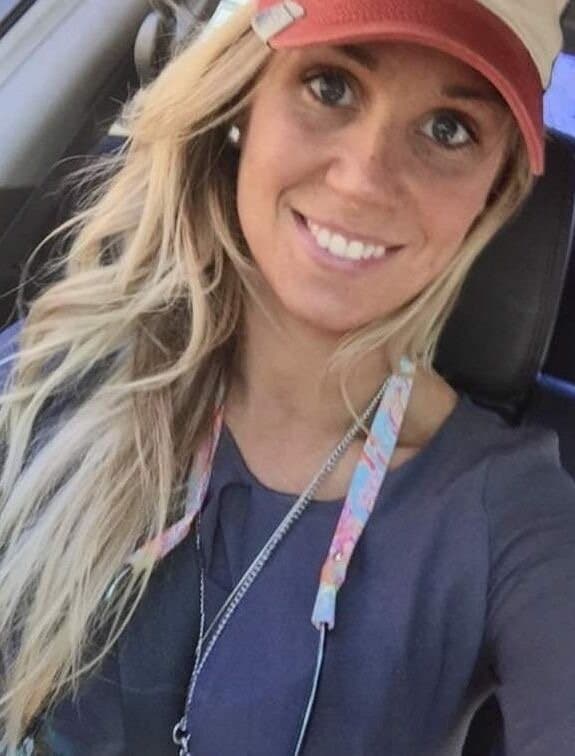 Curvy Floppy Tit MILF Kristen