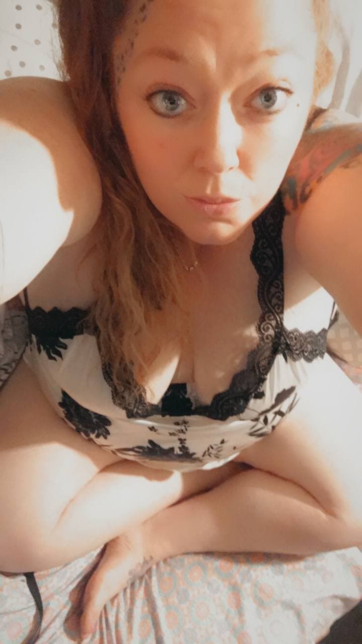 Click to view full size Redhead bbc slut