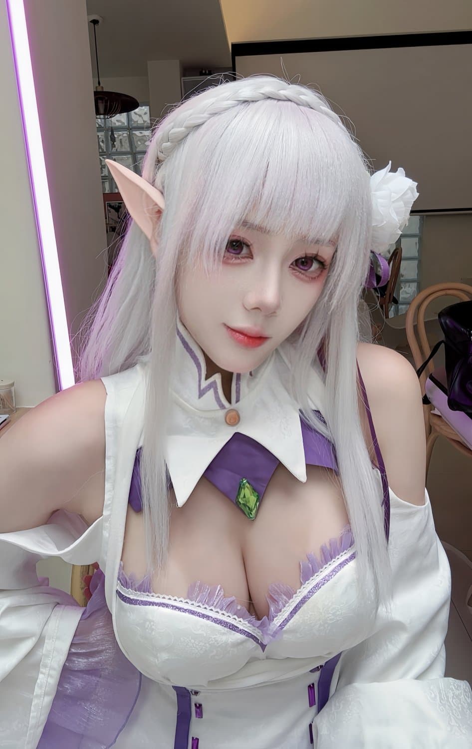 Click to view full size JIU YIAN 九言 CHINESE CUTIE/ EMILIA FROM RE:ZERO COSPLAY