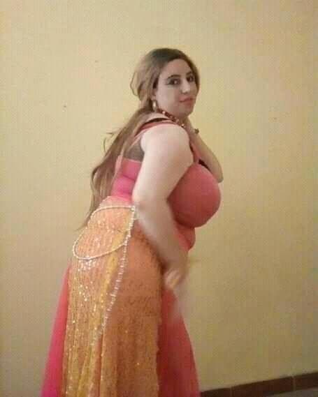 Arab mom huge boobs ??