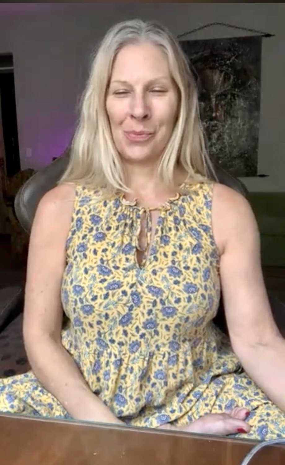 Sexy older milf imadogtoo flashing and getting naked on stream