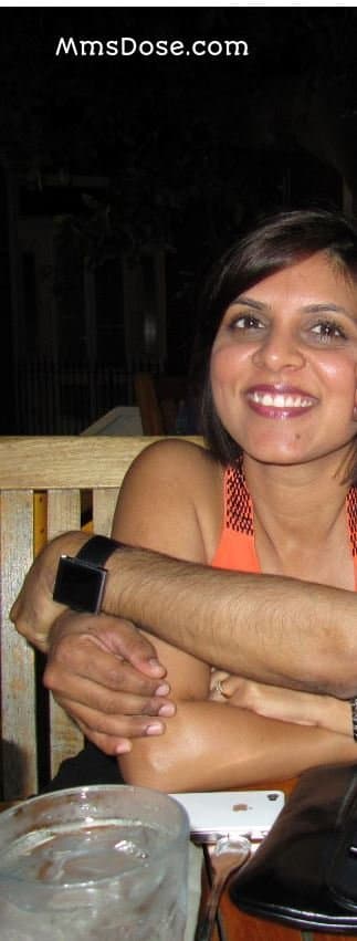 Indian NRI Wife Having Affair with White Guy Giving Blowjob While Talking to Husband and having sex