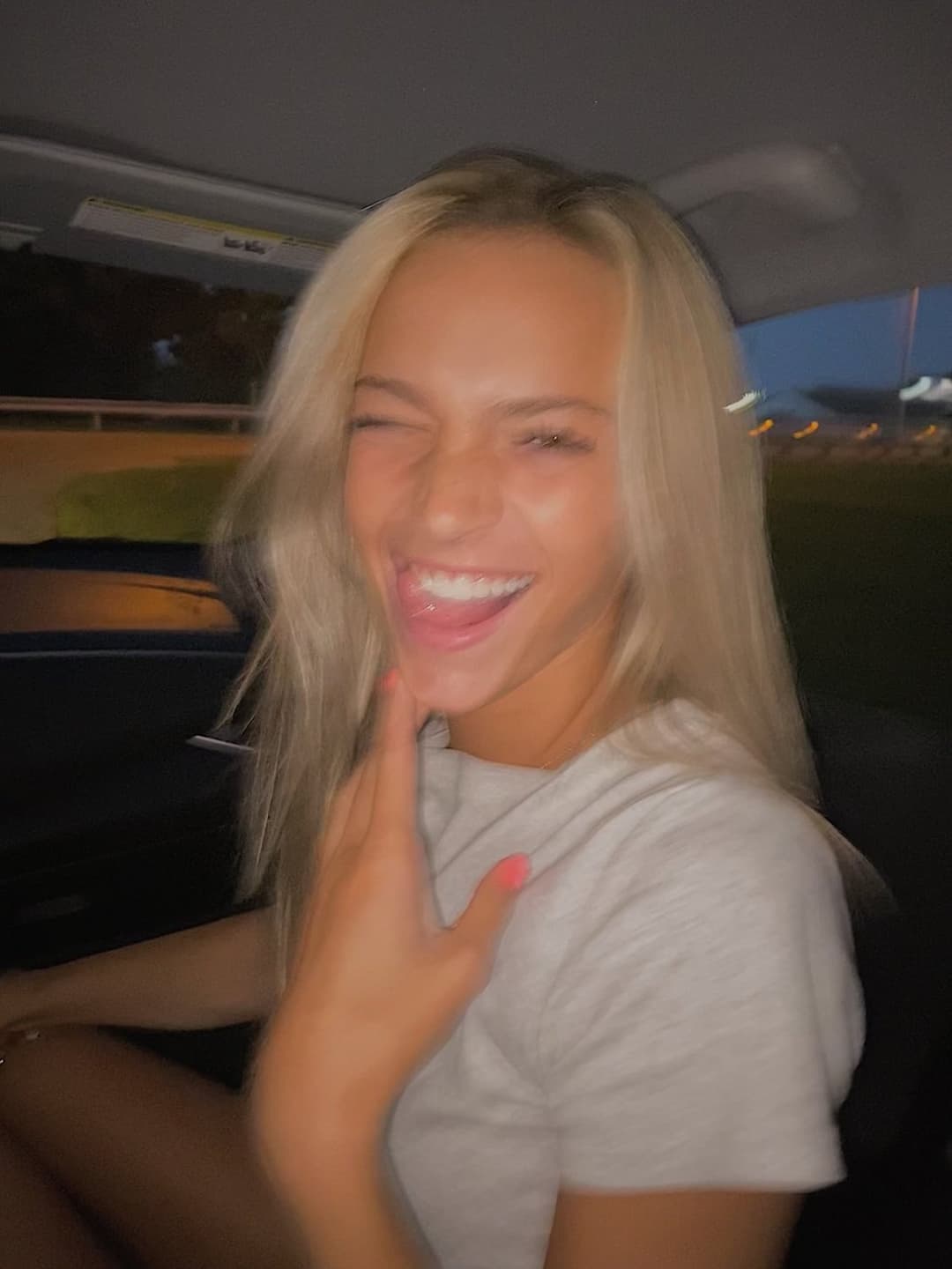 Blondie could get a filling