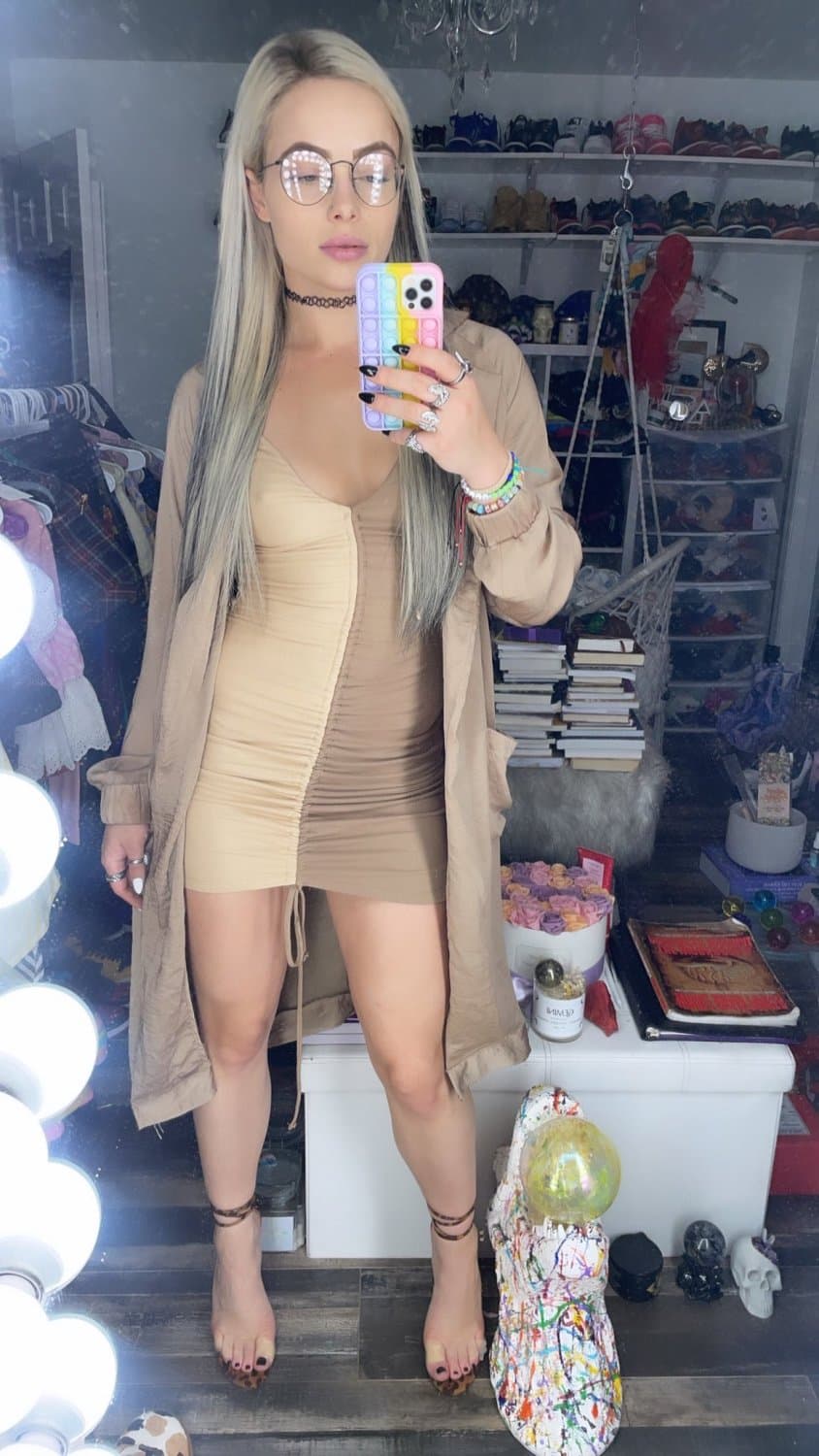 Cute & sexy Wrestling lady ??