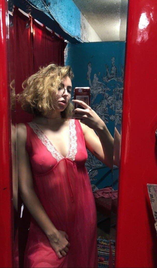 Click to view full size Oklahoma girl K new to anal