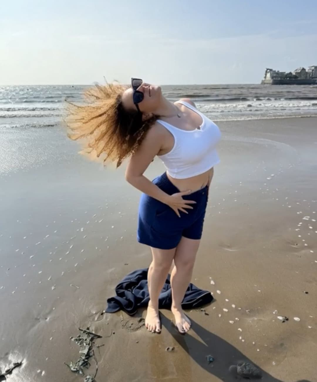 Ava & Tina Davies being dirty websluts for you all you enjoy