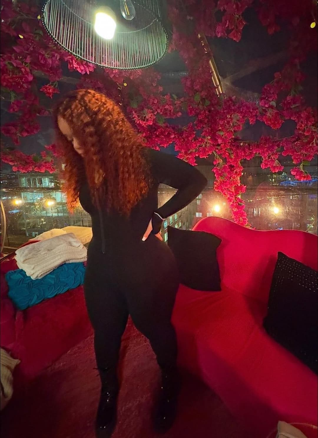 THICK CURVY EBONY BIG BOOTY