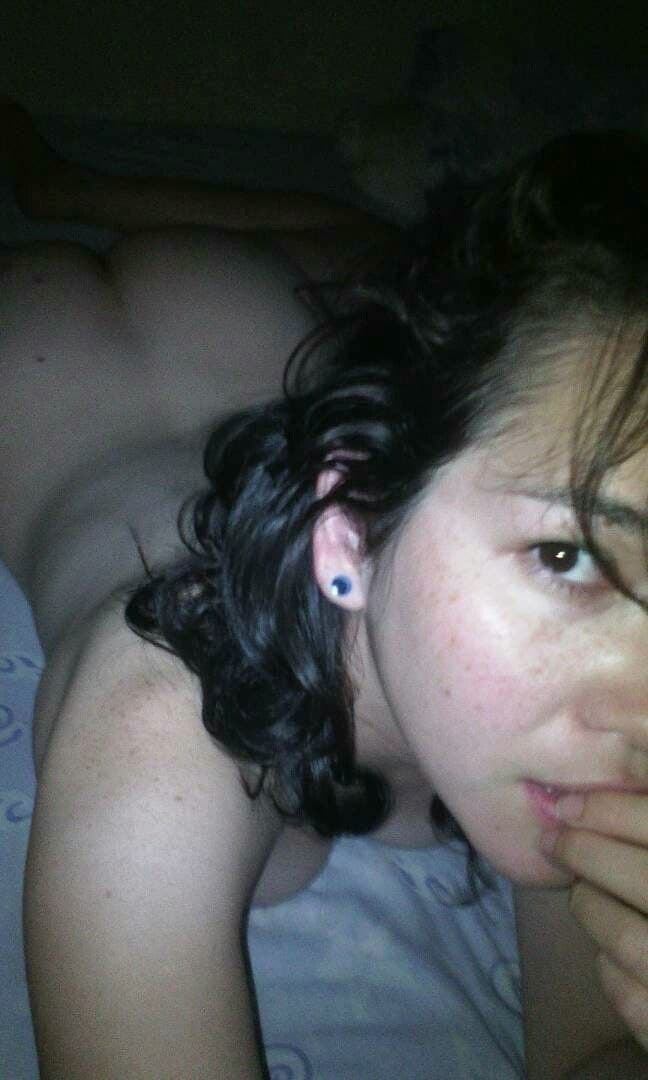 Click to view full size Ángela, venezolana de pezones grandes