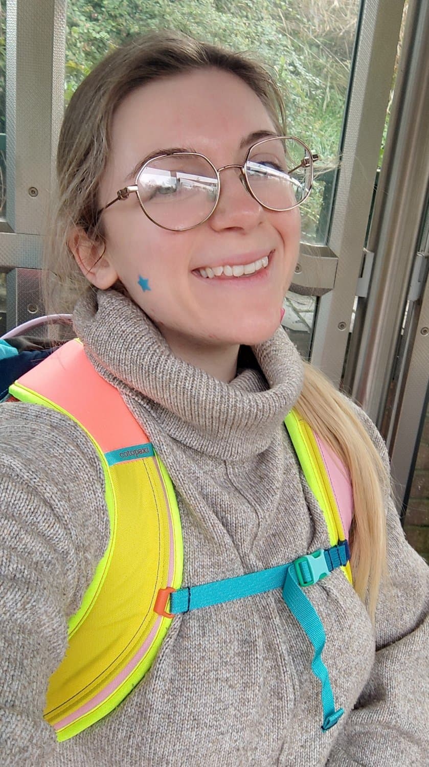 I really want your dick between my leg Honey