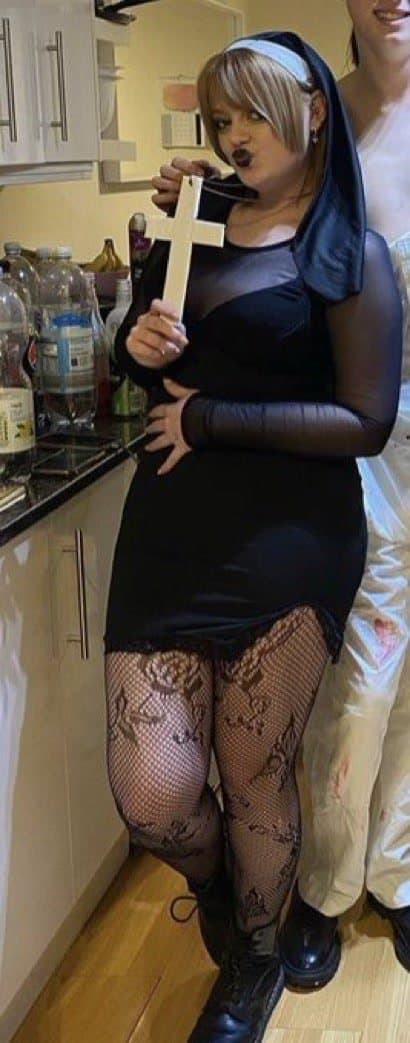 Lucy Paige Farmer wants to be a webslut