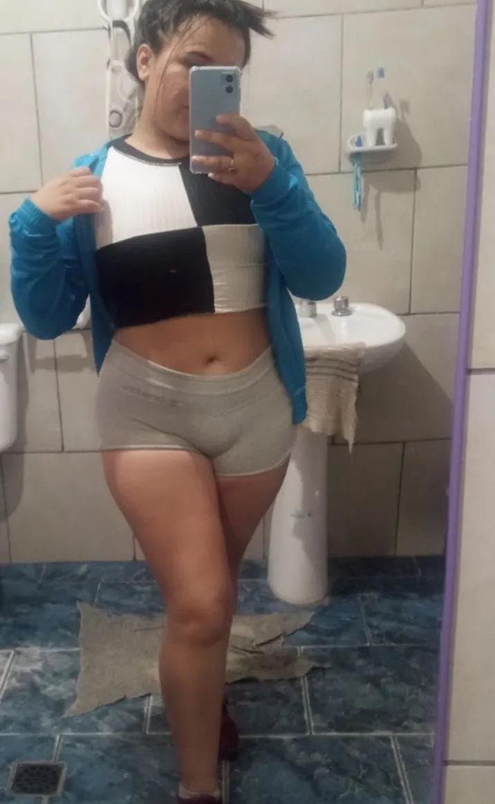 4 hermosas chicas para todos los gustos