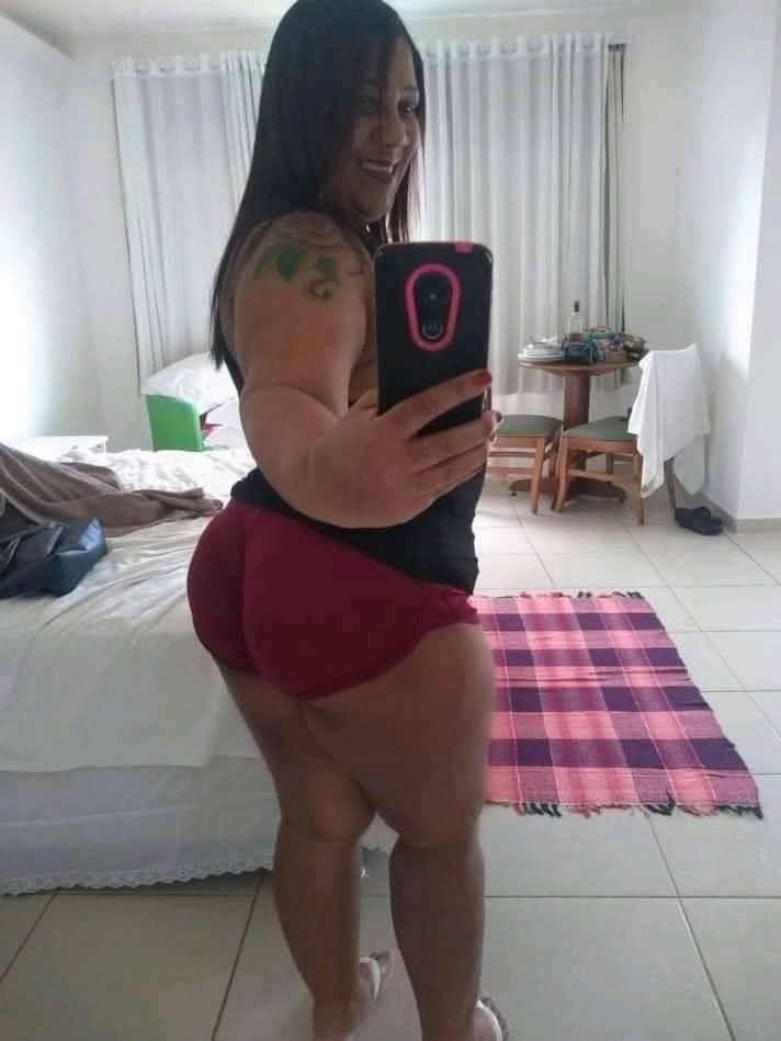 Pensa numa gordinha muito gostosa