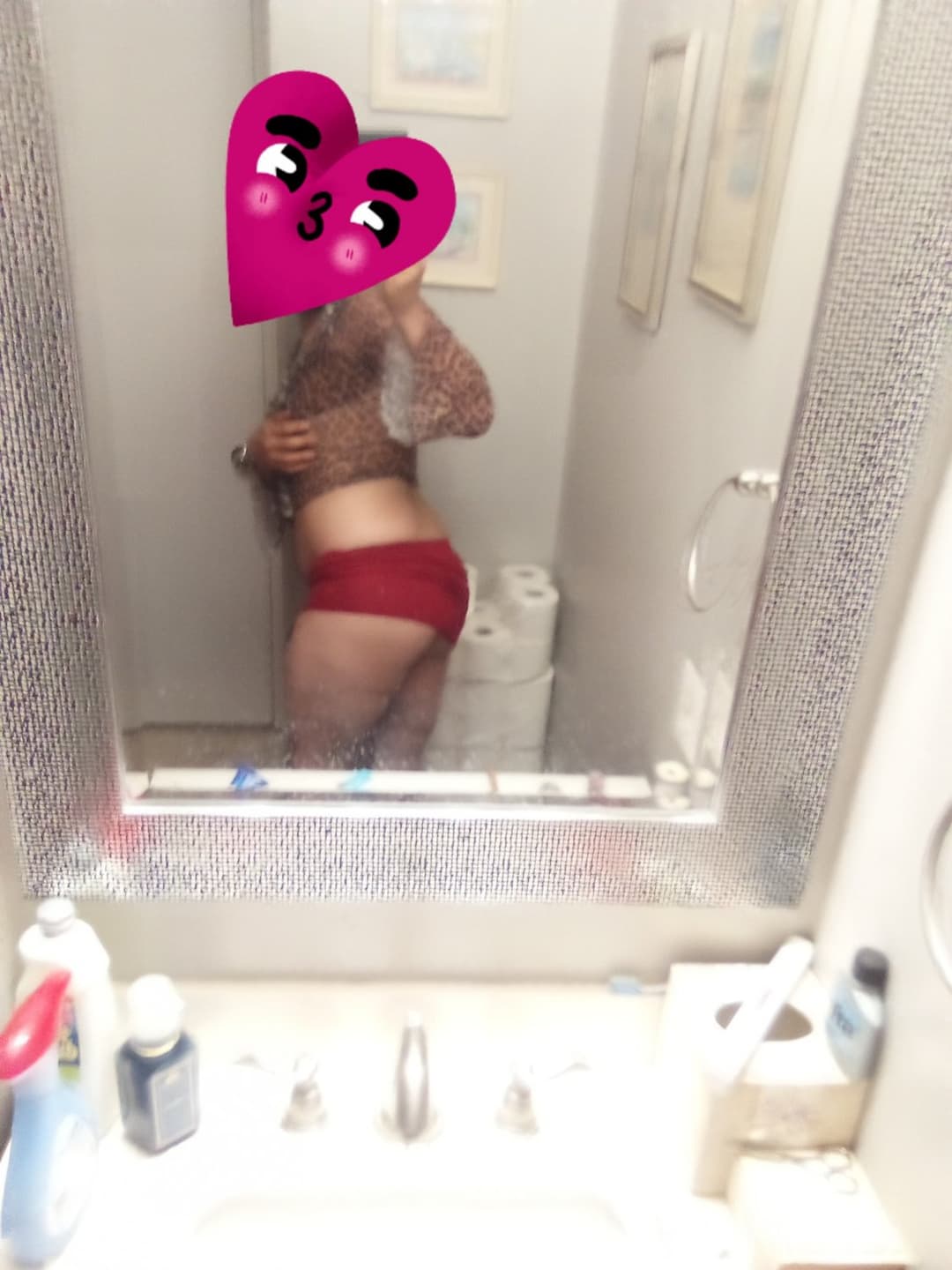 Wish I had more clothes to dress in. Love it. Wish I had someone to have freaky conversations.