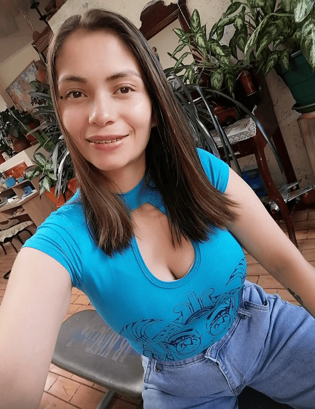 Mamacita rica y soltera jovencita