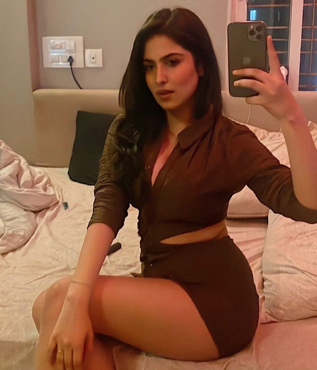 Rich Delhi DPS escort girl