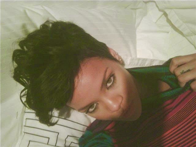 Rihanna - Celebrity Leaks