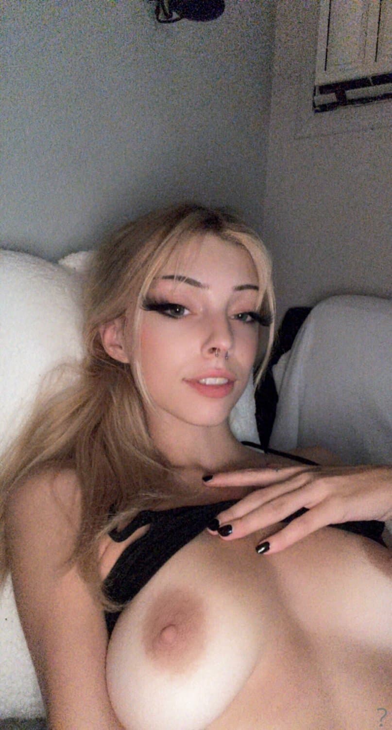 We live sexy teens Right ?