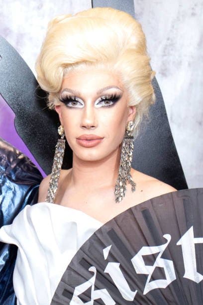 JAMES CHARLES ?? BEAUTIFUL GAYBOY ??????