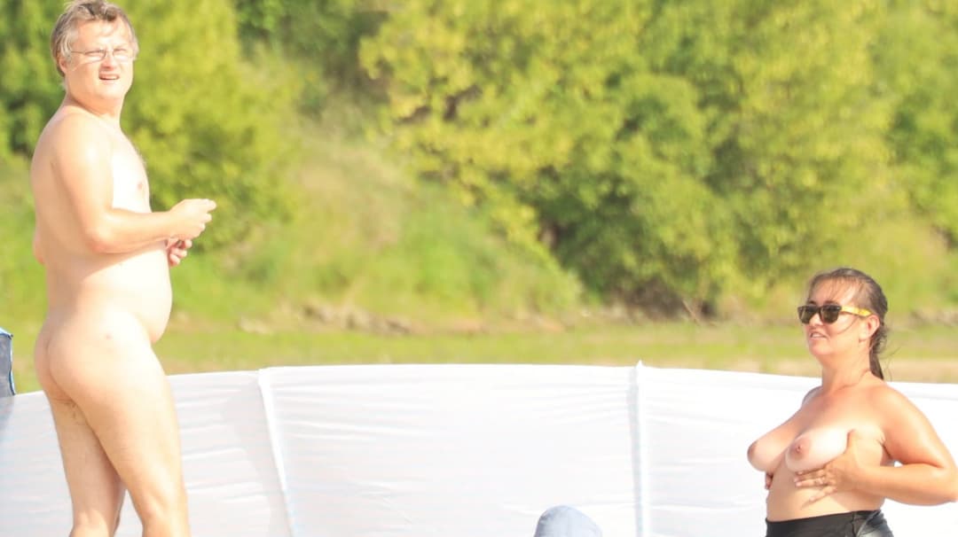 Click to view full size Nude beach 16