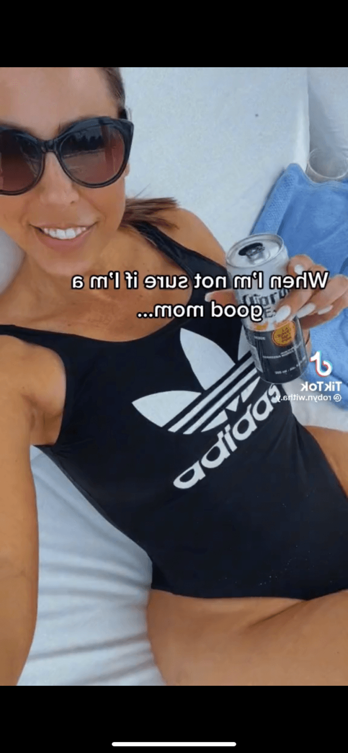 Click to view full size Big ass Texas hotwife Robyn fields