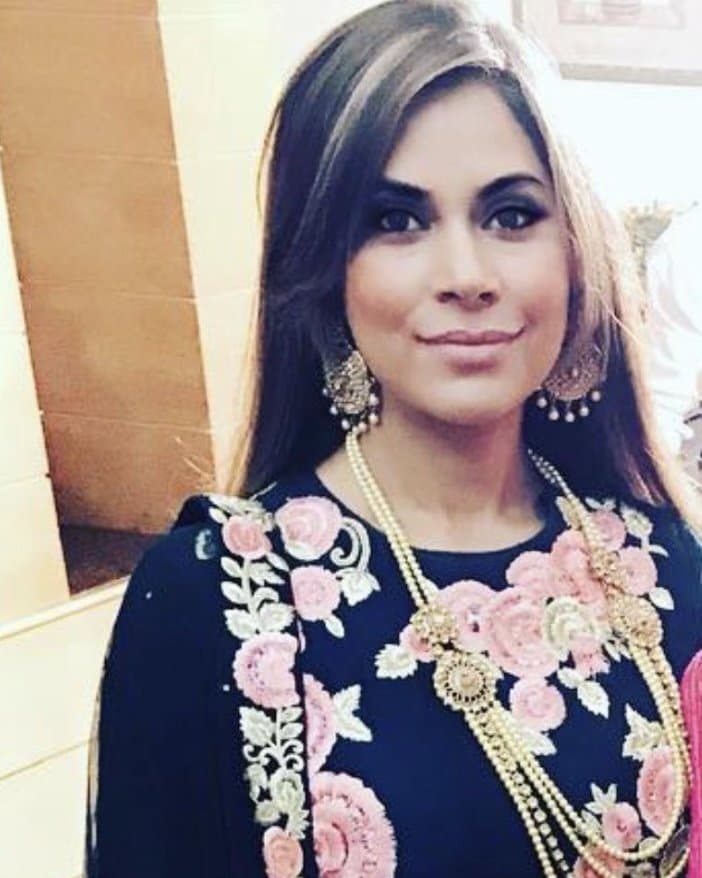 Hot fuck with cousins cheating Indian desi wife Raj after work