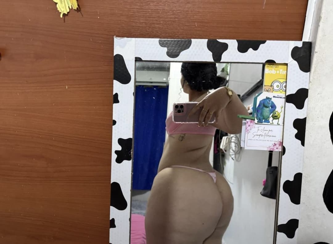 Hadasha…lord I’d knock the empanadas out that pussy…