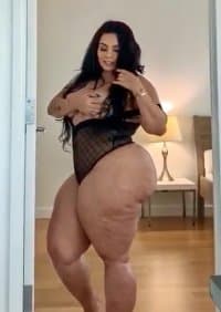 BIG boOtY mAmi St3pH !!