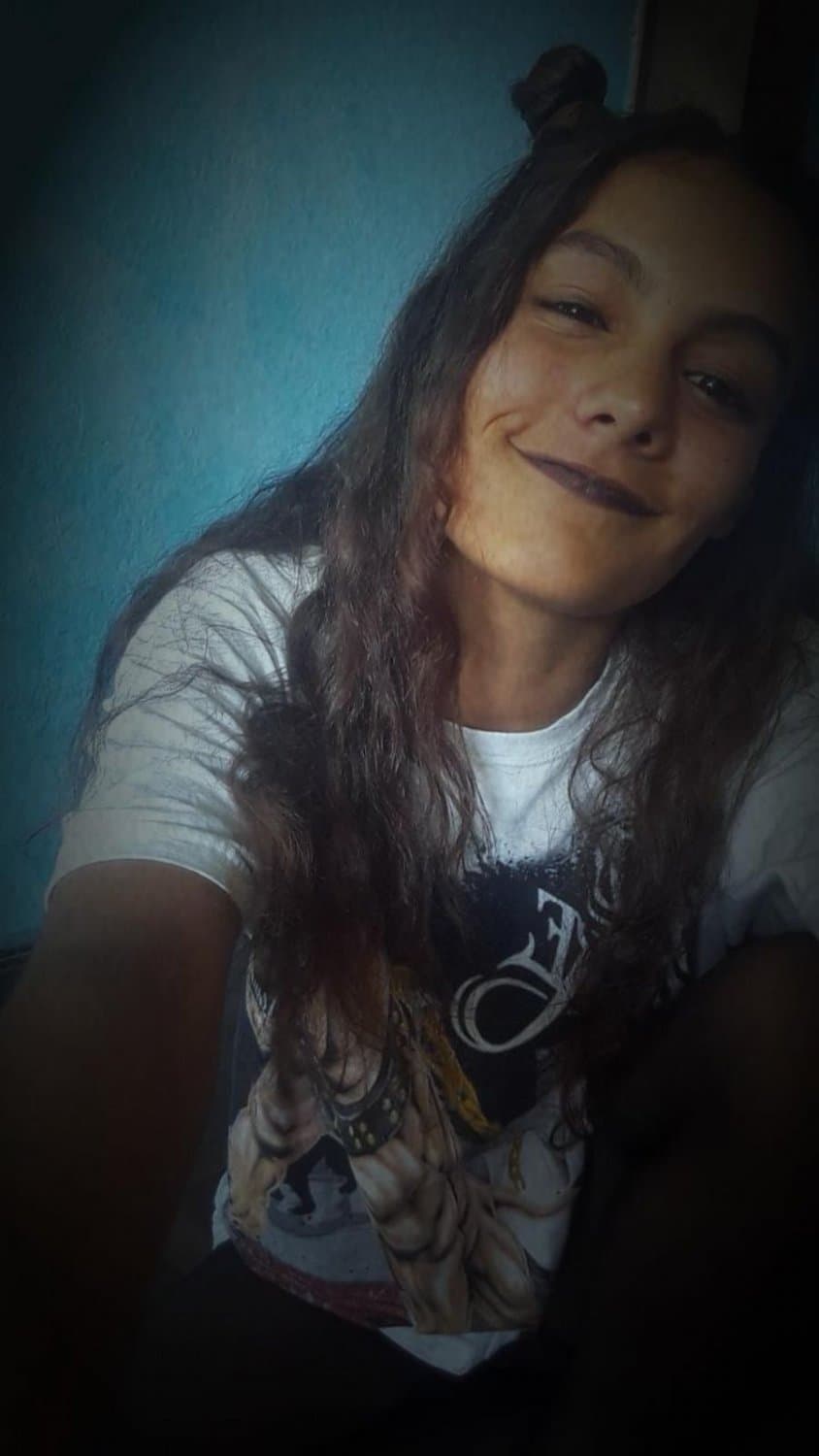 Estrella Mikda en busca de leche ?