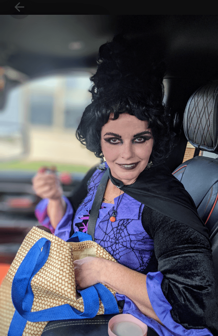 Halloween bee hive mom sucks a mean messy cock on her small cock husband