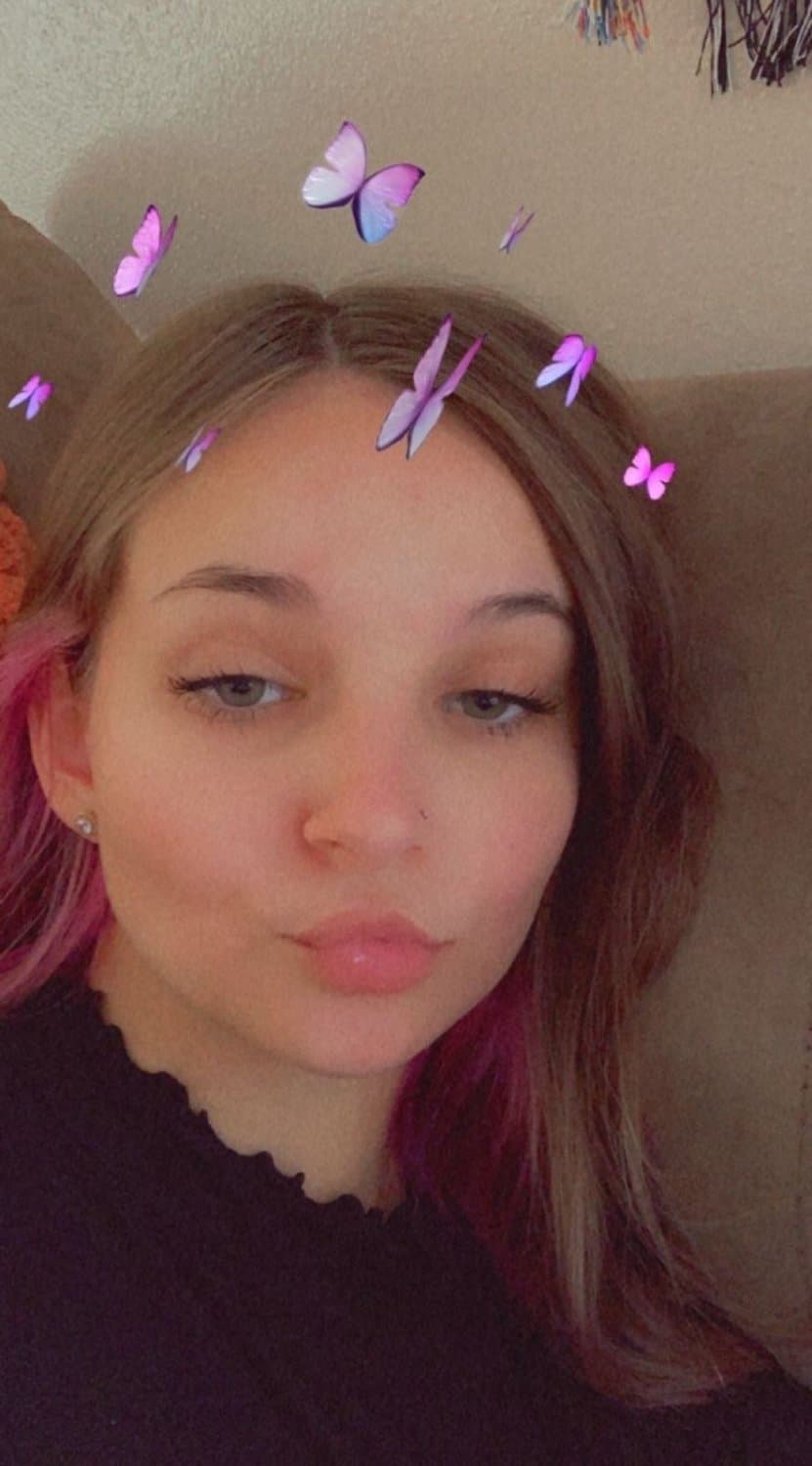 Ceriena‘s cumface and sexy body