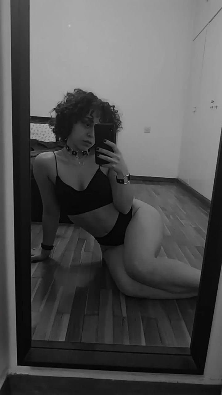 Christina cheating on her boyfriend and sending nudes to best friend