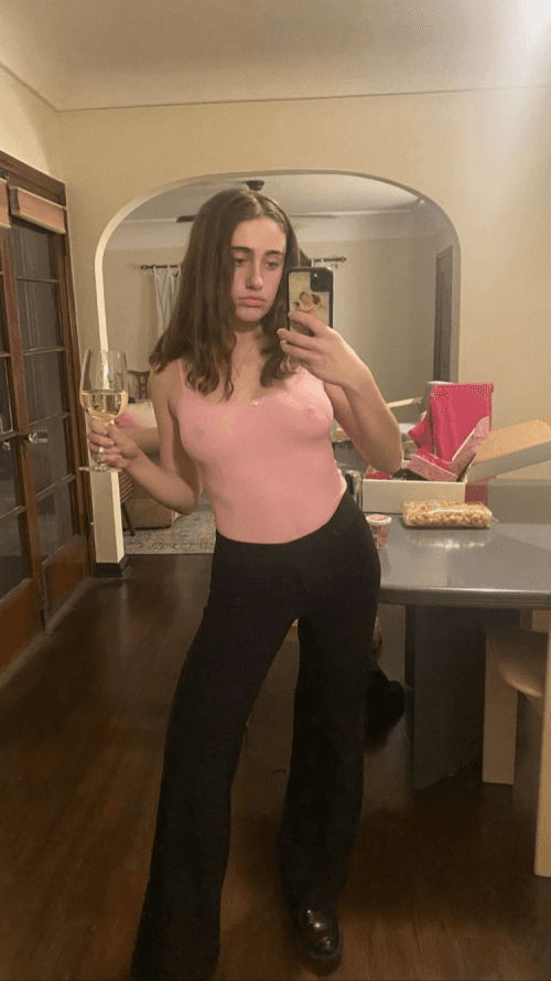 Rachel sennott goon for her big tits and goon worthy face